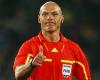 Howard Webb anuncia su retirada para el 2014