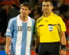El asistente del Chile-Argentina le pidió una foto a Messi.