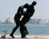 Una escultura en Qatar recuerda el cabezazo de Zidane