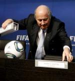 Blatter apuesta por el vídeo contra el gol fantasma