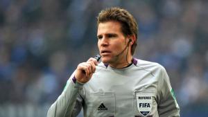 La Wikipedia portuguesa ataca a Felix Brych