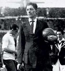John Langenus, el arbitro de la primera final un Mundial