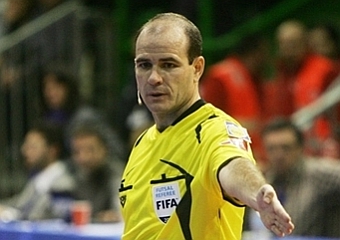Gutiérrez Lumbreras, mejor árbitro del mundo de fútbol sala en 2012
