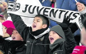 Los niños ultras de Italia y la educación de los padres