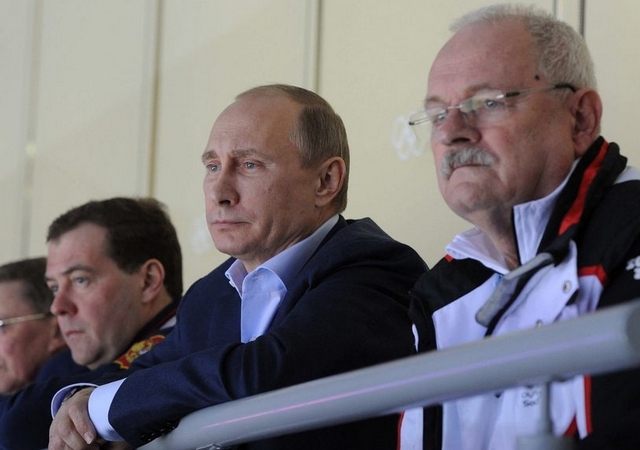 Putin critica al árbitro de hockey sobre hielo
