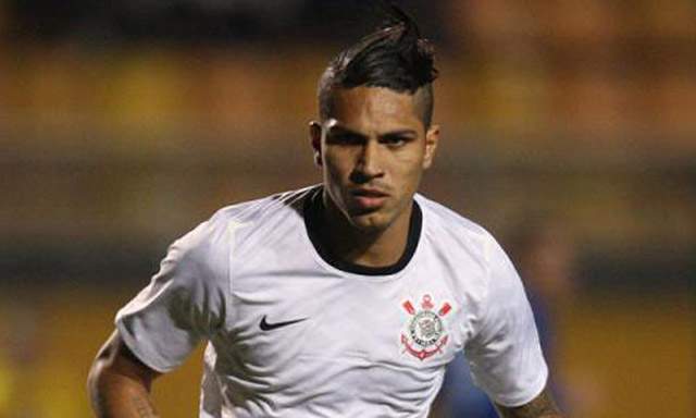 Otro futbolista brasileño empuja al árbitro… ¿intencionadamente?