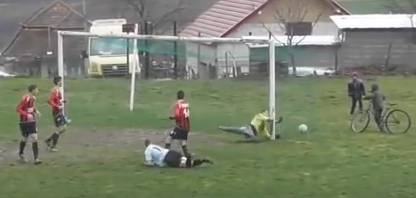 Un gol inexistente hace que un equipo se plante 