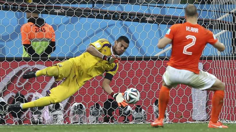 ¿Pudo haber sido gol el primer penalti fallado por Holanda?